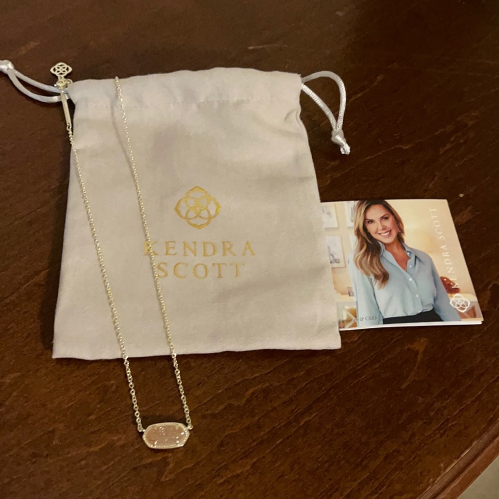 Sand color Kendra Scott necklace